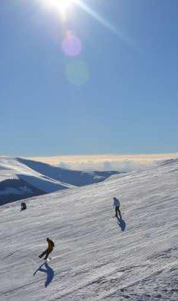 Partia Transalpina Ski Resort, omologata de Federatia Internationala de Schi pentru slalom urias si slalom special