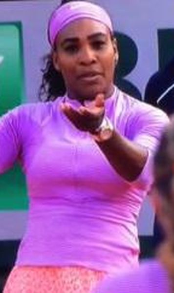 VIDEO Roland Garros: Serena Williams si Victoria Azarenka s-au contrat pe teren, in urma unui punct disputat