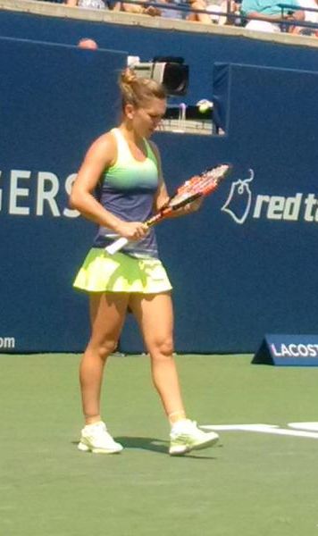 WTA Toronto, finala: Simona Halep vs Belinda Bencic 6-7(5), 7-6(4), 0-3 - Simona a abandonat din cauza problemelor fizice dupa eforturi supra-omenesti