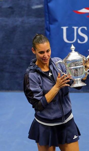 ​US Open: Flavia Pennetta a castigat competitia: 7-6(4), 6-2 cu Roberta Vinci - La finalul partidei, Pennetta si-a anuntat retragerea din sportul de performanta