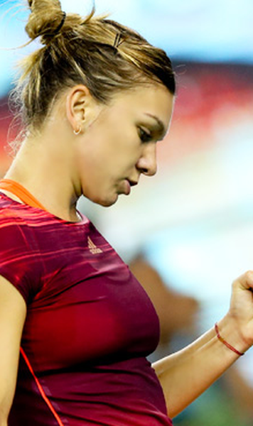 WTA Wuhan: Simona Halep vs Anastasia Pavlyuchenkova 6-2, 6-1/ La pas in turul trei