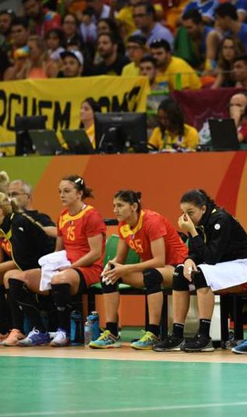 JO 2016, handbal (f): Romania - Muntenegru 25-21/ Semne de viata