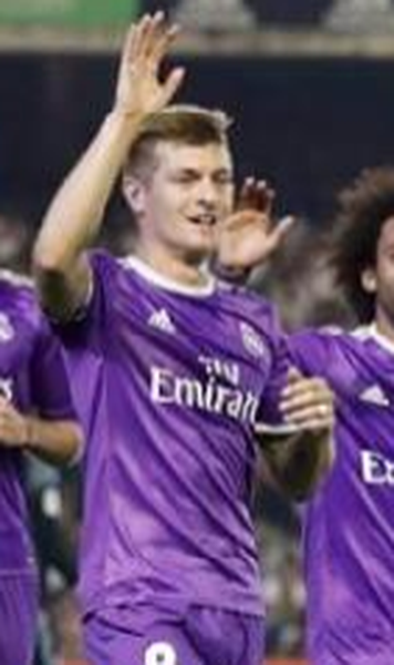 VIDEO Victorii la scor pentru Real Madrid (6-1 cu Betis) si Atletico Madrid (7-1 cu Granada)