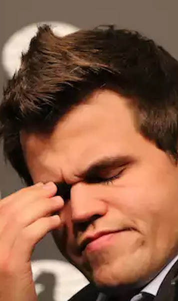 Titlul mondial la șah se va decide la tie-break după o serie fără 
precedent de 12 remize / Kasparov caracterizează „șocantă” propunerea de
 remiză formulată de Carlsen