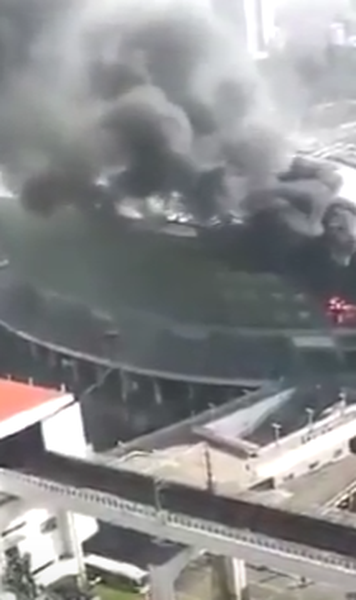 VIDEO Incendiu la stadionul formatiei Shanghai Shenhua, echipa la care evolueaza Carlos Tevez