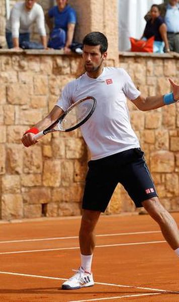 Monte Carlo: Novak Djokovic, in turul trei dupa un meci epuizant cu Gilles Simon (6-3, 3-6, 7-5)