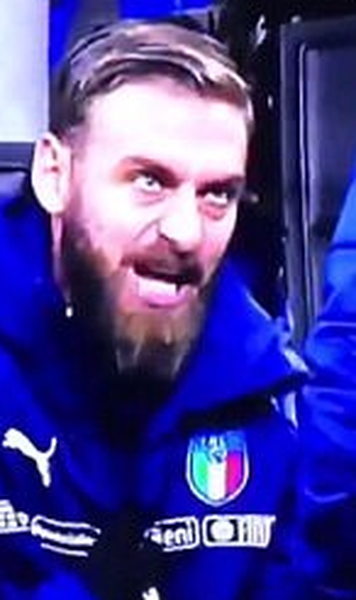 Gestul lui De Rossi dupa eliminarea dureroasa a Italiei: A urcat in autocarul Suediei si si-a cerut scuze pentru ca spectatorii de pe San Siro au fluierat imnul oaspetilor