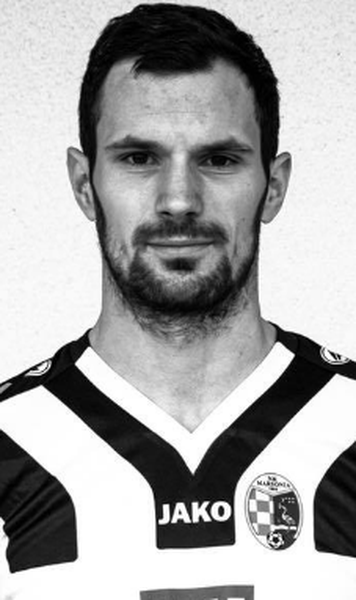 VIDEO Croaţia: Un jucător al echipei NK Marsonia a murit pe teren după ce a fost lovit puternic cu mingea în piept