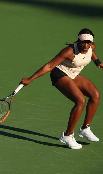 VIDEO WTA Miami: De neoprit - Sloane Stephens, în semifinale (6-1, 6-2 cu Angelique Kerber)