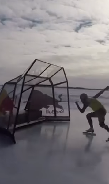 VIDEO Olandezul Kjeld Nuis, record de viteză pe gheață (93 km/h)