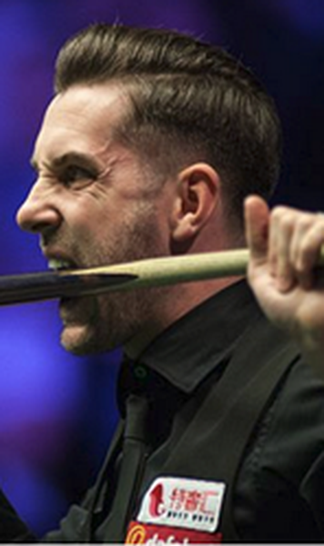 CM Snooker: Mark Selby păstrează avansul față de Ronnie O'Sullivan înainte de sesiunea decisivă de vineri seară