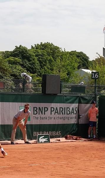 ​FOTOGALERIE Terenul 16, "pământ românesc" - Marius Copil, eliminat de la Roland Garros după ce a avut 2-0 la seturi (meci maraton de 3 ore si 41 de minute)