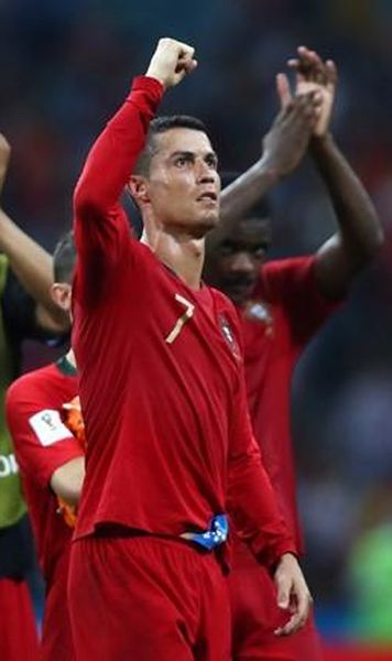 VIDEO FOTOGALERIE Pomul lăudat, sacul de goluri și adevăratul start al Mondialului (Portugalia - Spania 3-3)