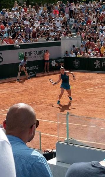 Cronică de la fața locului: Simona Halep, bronzul de Paris și accesul în a doua săptămână de la Roland Garros