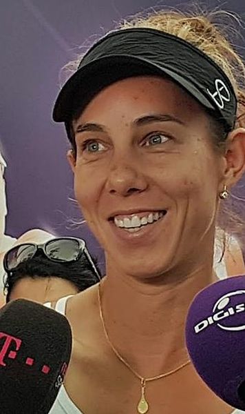 WTA San Jose: Mihaela Buzărnescu şi Heather Watson, calificate în sferturile probei de dublu