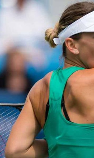 VIDEO WTA Cincinnati: Simona Halep vs Kiki Bertens 6-2, 6-7 (6), 2-6 / Halep, învinsă în finală după ce a ratat o minge de meci