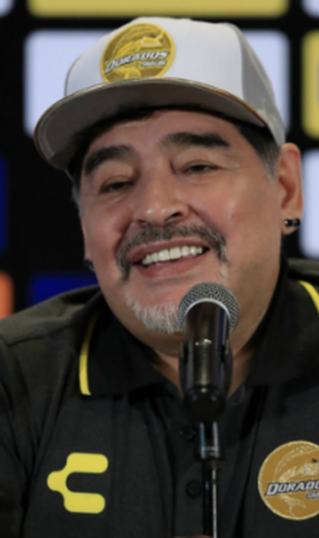 UPDATE Maradona în spital cu hemoragie internă