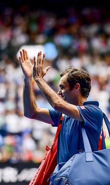 VIDEO Australian Open: Roger Federer (campionul en-titre), eliminat în optimi - Stefanos Tsitsipas s-a impus în patru seturi după un meci de trei ore și 45 de minute