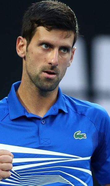 VIDEO Australian Open: Novak Djokovic, în semifinale - Kei Nishikori a abandonat în setul al doilea