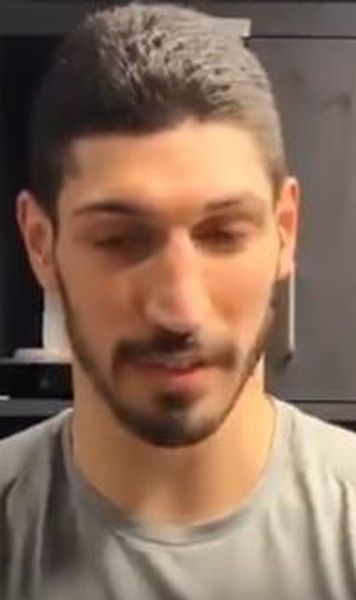 ​VIDEO Enes Kanter nu face deplasarea la Londra pentru un meci cu Washington Wizards: "Nu merg din cauza acelui nebun, preşedintele Turciei. Sunt şanse să fiu ucis acolo"