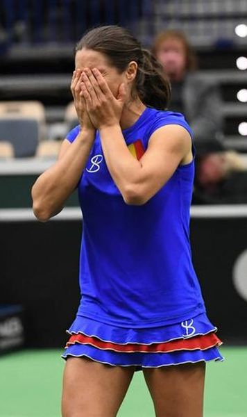 Site-ul FedCup, după victoria României cu Cehia: "Poate că a fost weekend-ul Simonei Halep, cu strălucitoarea ei dublă victorie, dar a fost şi momentul Monicăi Niculescu"