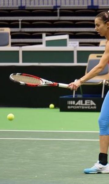 VIDEO A întrerupt seria negativă: Mihaela Buzărnescu, victorie după 10 înfrângeri consecutive (6-4, 6-2 cu Daria Gavrilova)