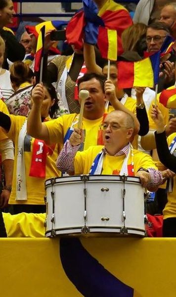 FOTO  Emil Boc, „lider de galerie” la Ostrava, în sala unde România joacă disputa cu Cehia din FedCup