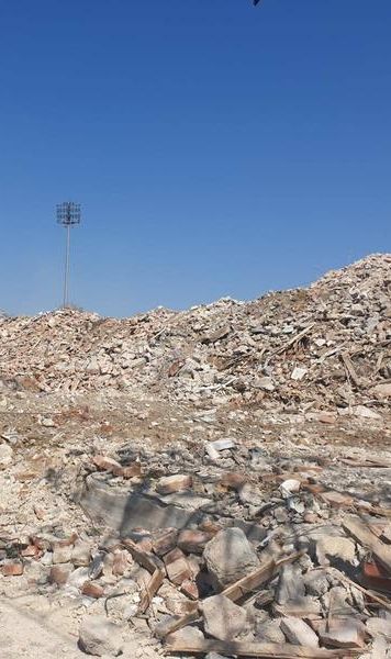 FOTOGALERIE Ce a mai rămas din Stadionul Giulești, plus cum arată în prezent arena din Ghencea