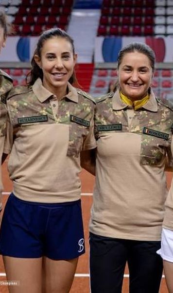 FOTO FedCup, semifinale: "Tricolorele", încurajate de militarii români din Afganistan