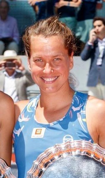 WTA Madrid: Su-Wei Hsieh și Barbora Strycova, câștigătoarele probei de dublu