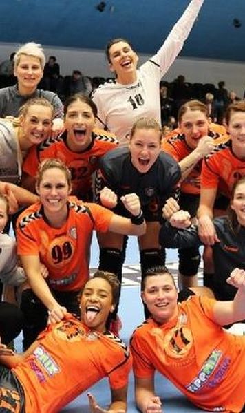 Handbal (f): Denisa Dedu şi Gabriela Perianu au câştigat Cupa EHF, cu echipa ungară Siofok KC