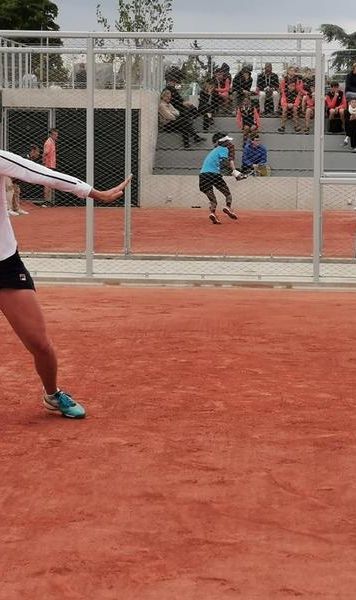 Lecția involuntară de tenis, victoria fără dubii a Irinei Begu și picăturile care au vrut să strice petrecerea