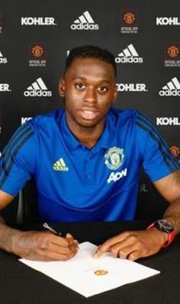 Aaron Wan-Bissaka a semnat cu Manchester United / Crystal Palace va încasa 56 de milioane de euro