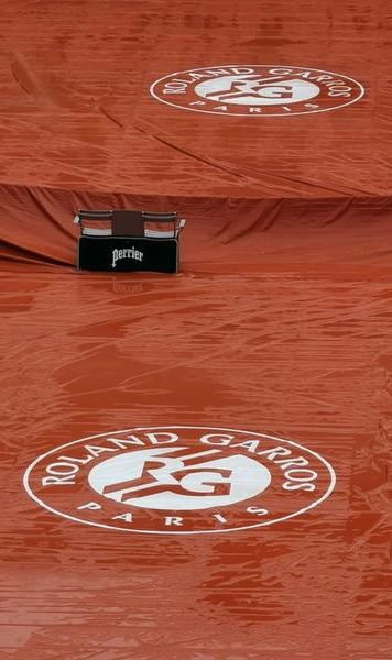 Roland Garros: Partida Simona Halep vs Amanda Anisimova, amânată pentru joi din cauza ploii