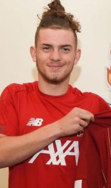 Liverpool l-a transferat pe Harvey Elliott, jucătorul care a debutat la cea mai fragedă vârstă în Premier League