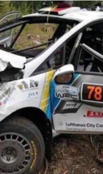 Auto: Echipajul Raul Badiu/Gabriel Lazăr a abandonat în Raliul Finlandei după un accident; Badiu, transportat la spital cu elicopterul