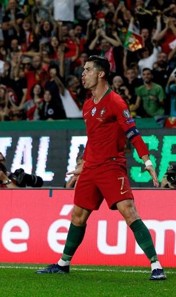 VIDEO Bornă impresionantă pentru Cristiano Ronaldo - A marcat golul cu numărul 699 al carierei (Portugalia - Luxemburg 3-0)