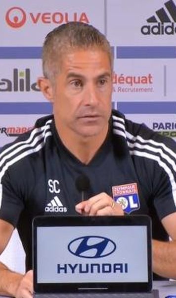 Sylvinho a fost demis de Olympique Lyon din cauza rezultatelor slabe