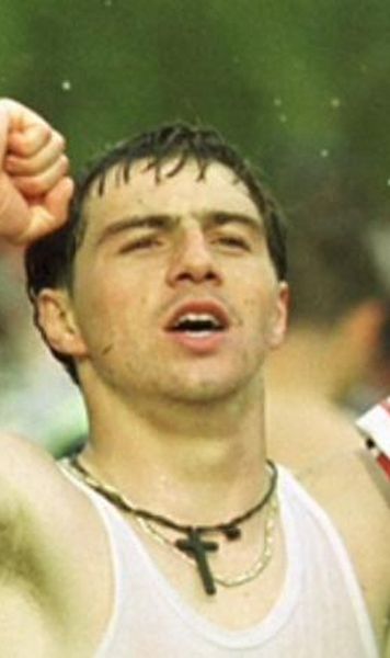 20 de ani fără Cătălin Hâldan - Cosmin Contra și mai mulți jucători ai lui Dinamo, la mormântul fostului căpitan al câinilor