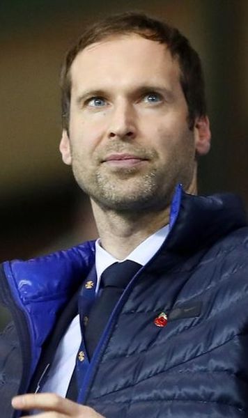 VIDEO A lăsat costumul și a revenit în poartă - Petr Cech, între buturi la 38 de ani