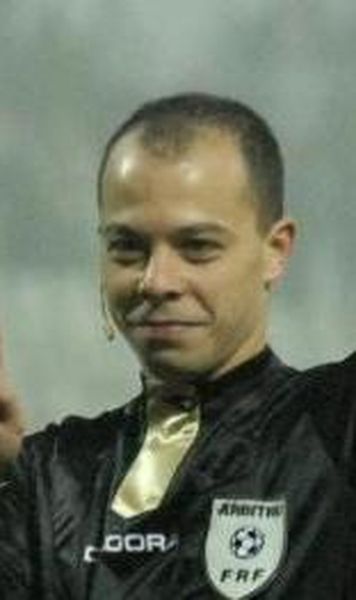 Nouă arbitri s-au retras din activitate: Marius Avram, cel mai cunoscut de pe listă
