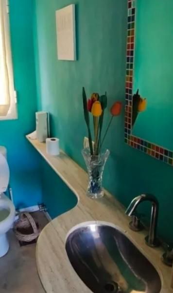 VIDEO FOTO Condițiile în care a murit Maradona - Cum arată casa din Tigre în care "El Pibe D'Oro" și-a dat ultima suflare: "Nu merita așa ceva"