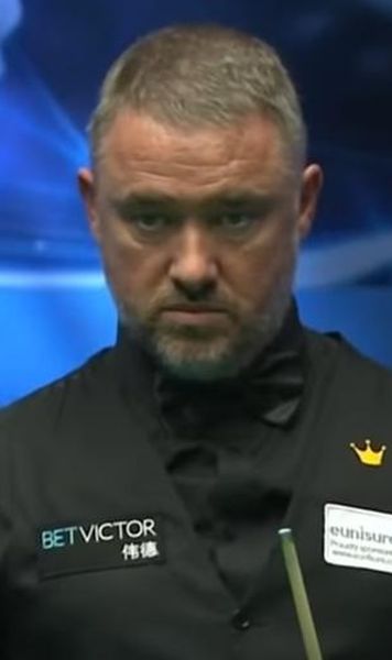 VIDEO Întoarcerea unei legende: Stephen Hendry, învins la primul meci după o pauză de 9 ani