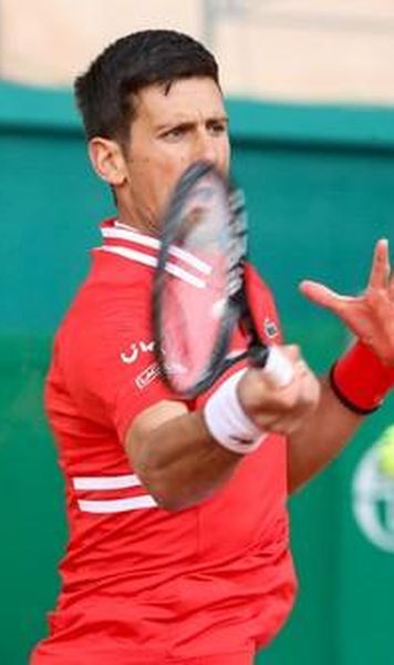Novak Djokovic, în optimi la Monte Carlo - Arta ruperilor de ritm