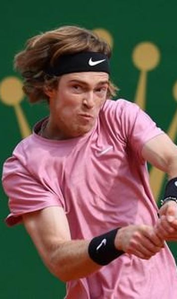 Surpriză la Barcelona: Andrey Rublev, unul dintre cei mai în formă jucători, eliminat în sferturi
