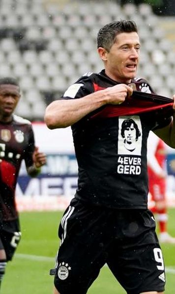 Robert Lewandowski a egalat recordul legendarului Gerd Muller / Retrogradata Schalke, cadou pentru rivala Borussia Dortmund