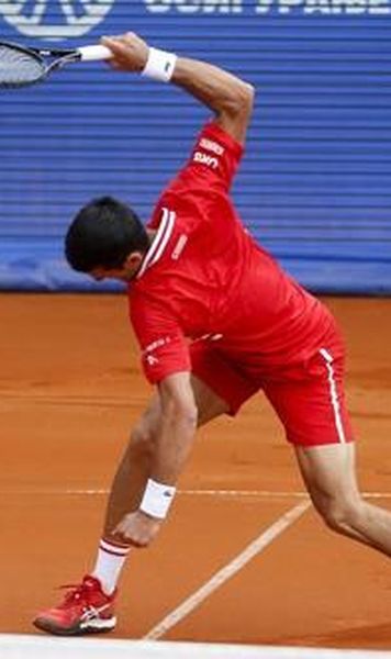 Novak Djokovic, un car de nervi - A rupt racheta în meciul contra locului 253 ATP