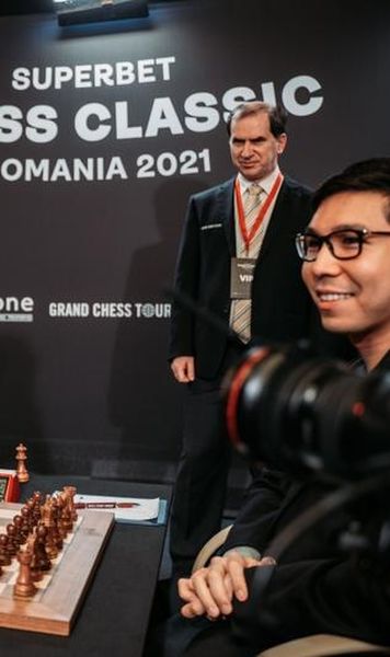 webPR: Se încinge lupta la vârful clasamentului Superbet Chess Classic Romania 2021:  trei jucători conduc la egalitate, la jumătatea turneului