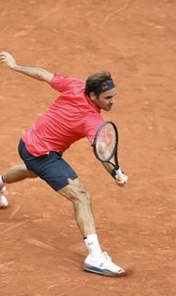 VIDEO Prosopul buclucaș - Cum explică Roger Federer incidentul avut cu arbitrul de scaun la partida cu Marin Cilic