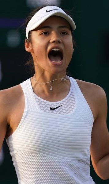 Wimbledon: Britanica Emma Răducanu, duel "românesc" cu Sorana Cîrstea în turul trei
